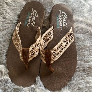 Skechers Yoga Foam Sandals